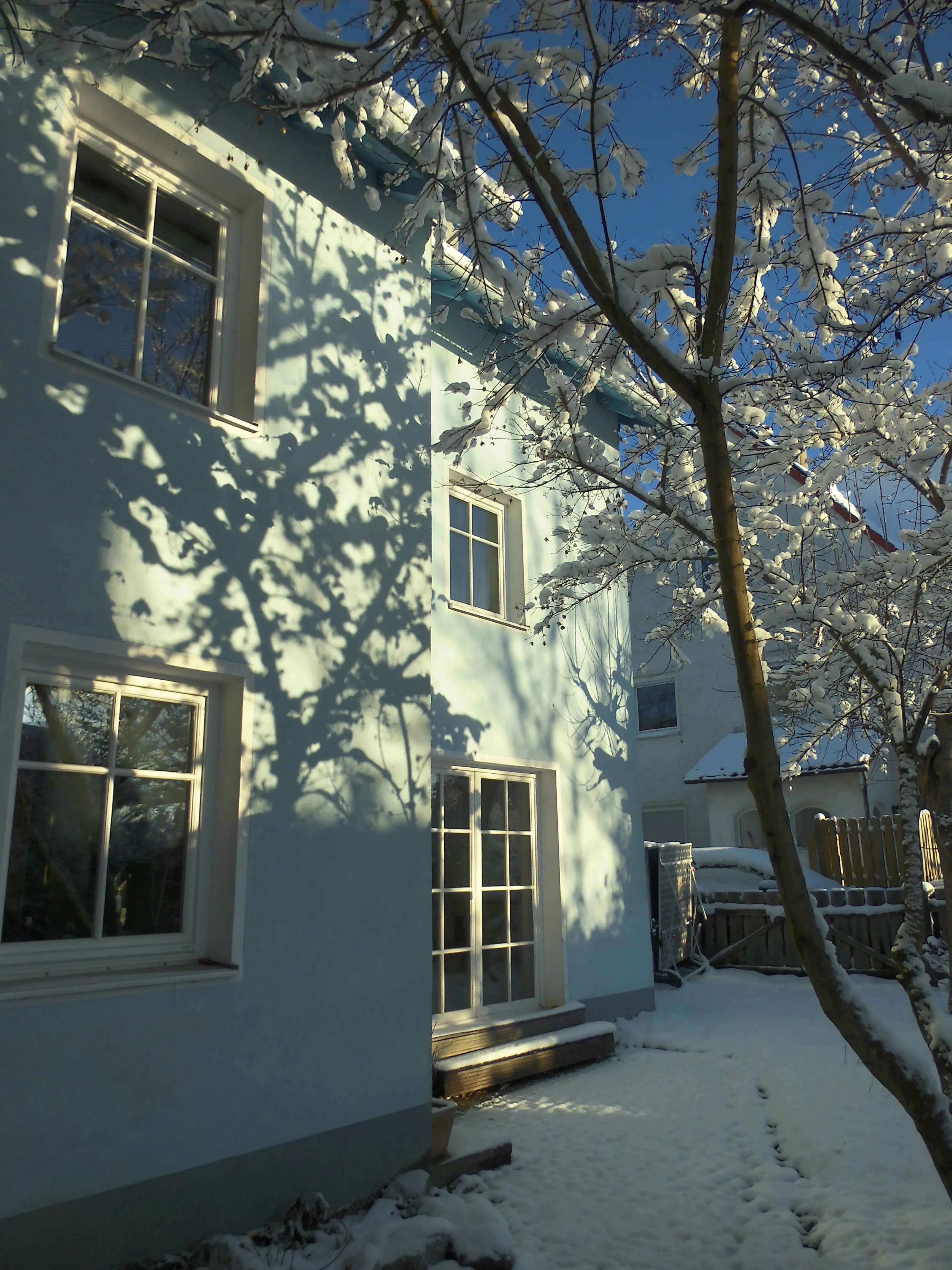 Hellblaues Einfamilienhaus Memmingen